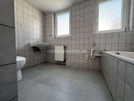 WE 1 WC
