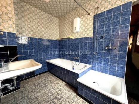 Badezimmer EG