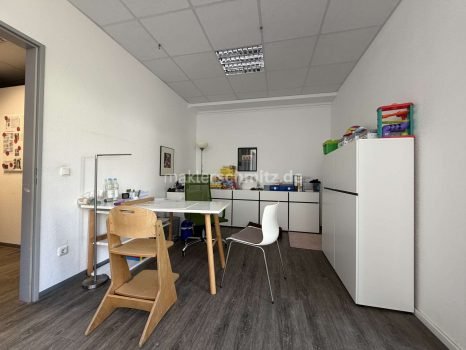 Büro 4