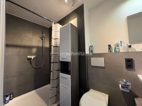 Badezimmeransicht 1