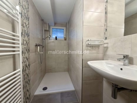 Badezimmer KG