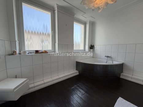 Badezimmer Ansicht 1