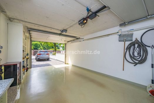 Garage 2