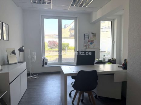 Büro 1