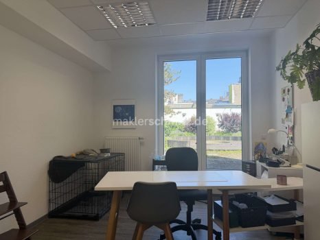 Büro 2