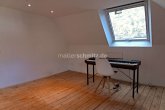Schlafzimmer 3 - VIEL RAUM FÜR INDIVIDUALISTEN MIT SEPARATEM GARTENGRUNDSTÜCK!