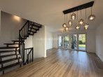 Wohnzimmer / Esszimmer - TRAUMHAFTES EINFAMILIENHAUS MIT GARTEN!