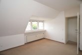 Kinderzimmer DG - RUHIGE LAGE, VIEL RAUM, GROßES GRUNDSTÜCK!