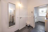 Flur Einliegerwohnung 1.OG - GARTENIDYLLE & MODERNES WOHNGEFÜHL VEREINT!