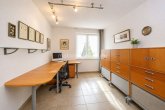 WE1: Kind, Büro, Gäste - ZWEIFAMILIENHAUS MIT EINLIEGERWOHNUNG, DACHSTUDIO UND FÜNF BÄDERN