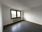 Schlafzimmer 2 2.OG - MEHRGENERATIONENHAUS MIT POTENZIAL – BEREIT FÜR NEUE HÄNDE!