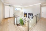 Galerieempore 1.OG - TRAUMHAFTES VILLENANWESEN DER EXTRAKLASSE AUF PARKÄHNLICHEM GRUNDSTÜCK!