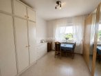 Büro/ Kinderzimmer - DOPPELHAUSHÄLFTE MIT SONNENTERRASSE, GARTEN, GARAGE, DREI STELLPLÄTZEN – GESTALTEN SIE IHR TRAUMHAUS