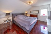 Schlafzimmer DG - FREISTEHENDES & MODERNISIERTES ZWEIFAMILIENHAUS NAHE SCHLOSS RHEYDT!
