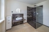 Badezimmer A1 - FREISTEHENDES & MODERNISIERTES ZWEIFAMILIENHAUS NAHE SCHLOSS RHEYDT!