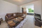 Wohnzimmer - FREISTEHENDES & MODERNISIERTES ZWEIFAMILIENHAUS NAHE SCHLOSS RHEYDT!